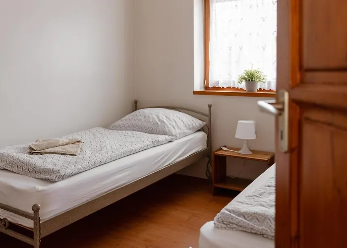 Lägenhet Kotyogo Apartmanok, *
