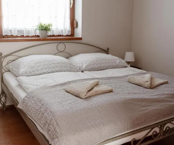 Kotyogo Apartmanok, דירה Bogács